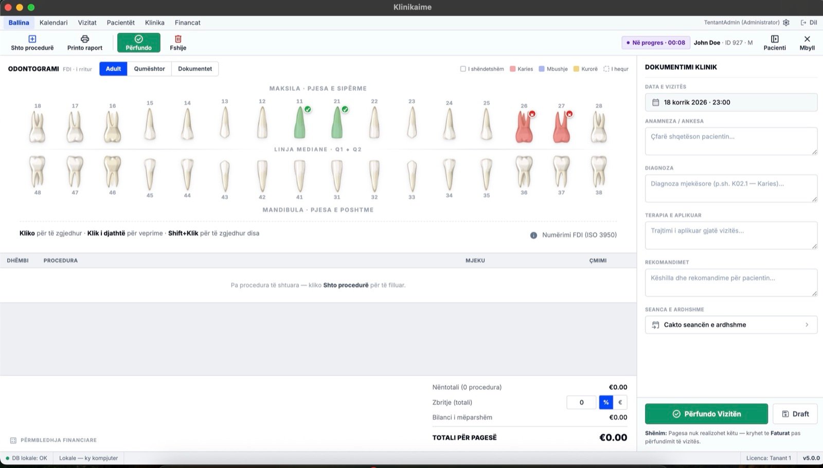 Klinikaime visit screen with the dental chart and clinical notes